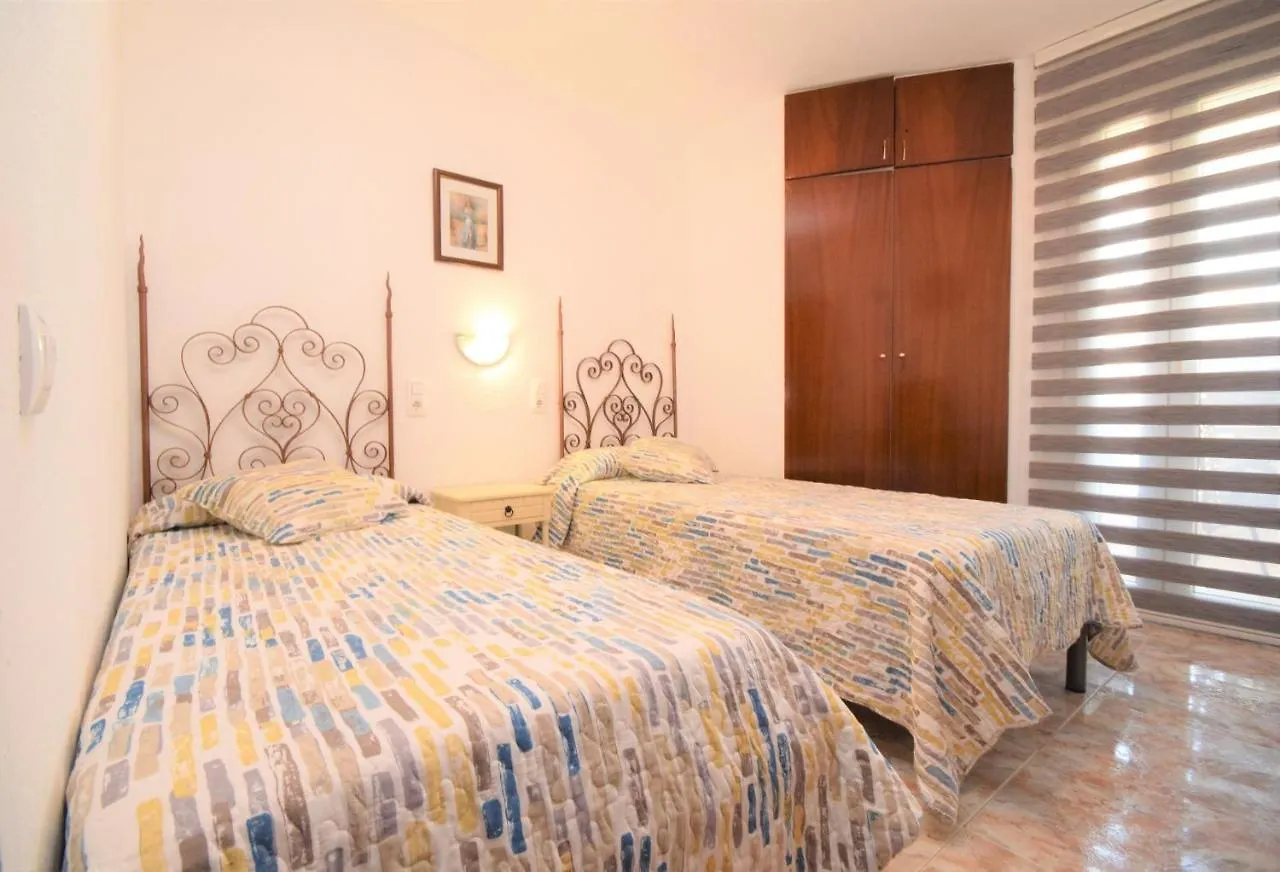 Tirreno Five Apartment La Pineda