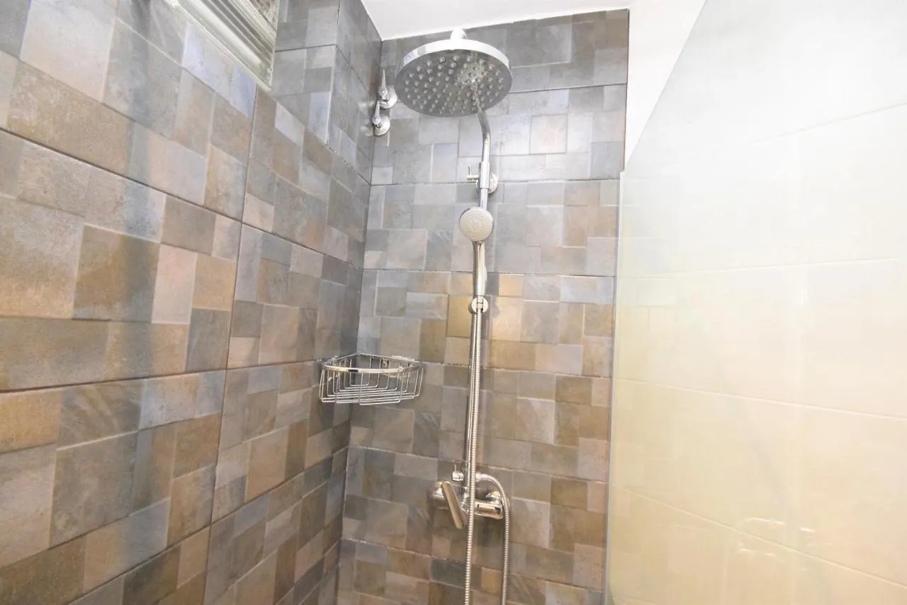 Tirreno Five Apartment La Pineda